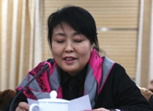 韓春燕：文學批評家更要有個人品德修養(yǎng)和文學素養(yǎng)要以建設(shè)良好的文學生態(tài)和促進當代文學健康發(fā)展為批評的目的。[詳細]