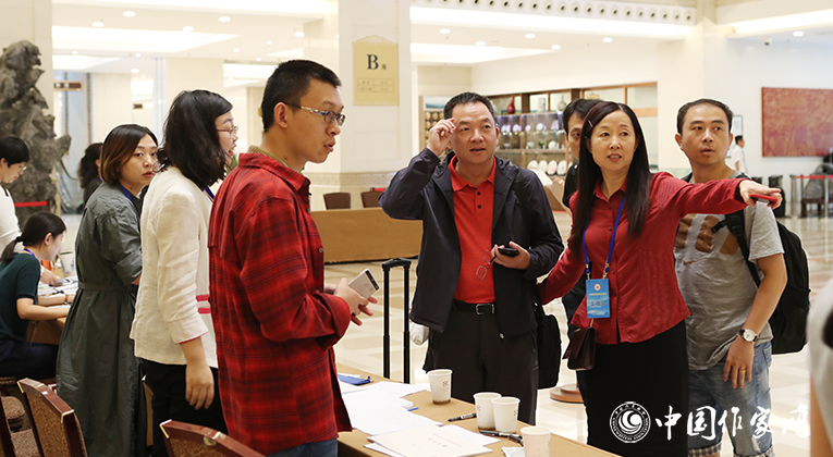 對，那邊是青春的方向