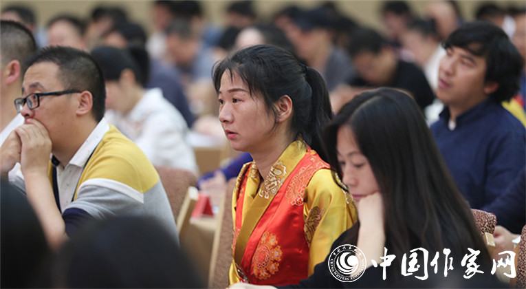 與會代表在開幕式現場