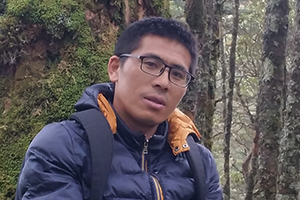 散文獎(jiǎng)：《大河》作者：李達(dá)偉(白族)         獲獎(jiǎng)感言　　《大河》的寫作，是一種重返式的寫作，同時(shí)也是一種在場(chǎng)式的寫作，那些在怒江邊教書和生活的過(guò)往，在寫作過(guò)程中如大河一般流淌不息。無(wú)論是《大河》，還是現(xiàn)在寫的《蒼山》，我都想努力重塑一種筋骨，重塑一些在這個(gè)時(shí)代有些稀缺的精神，我想通過(guò)文字重拾那些稀缺的懺悔、善良、愛(ài)情、真誠(chéng)、膽色、平和、謙卑……