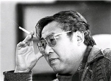 【路　遙】	楊　輝丨《路遙與現(xiàn)實(shí)主義文學(xué)傳統(tǒng)》；	宮銘杉丨《<平凡的世界>：一部有待全面認(rèn)識(shí)的長篇佳作》。