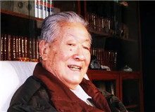 【劉白羽】	張昆華丨《馮牧與劉白羽》；	范詠戈丨《一部關(guān)于戰(zhàn)爭(zhēng)靈魂的詩意長篇》。