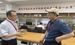 作家李春雷參加2022“中國一日·科技強國”大型文學主題實踐活動