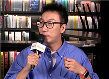 丁丁張：小說(shuō)對(duì)男性的思考符合我們這個(gè)年紀(jì)的真實(shí)　?。ㄐ≌f(shuō)）對(duì)于男性的思考讓我覺得笛安是很“透”的，她沒有把我們描述成另一個(gè)樣子。[詳細(xì)]