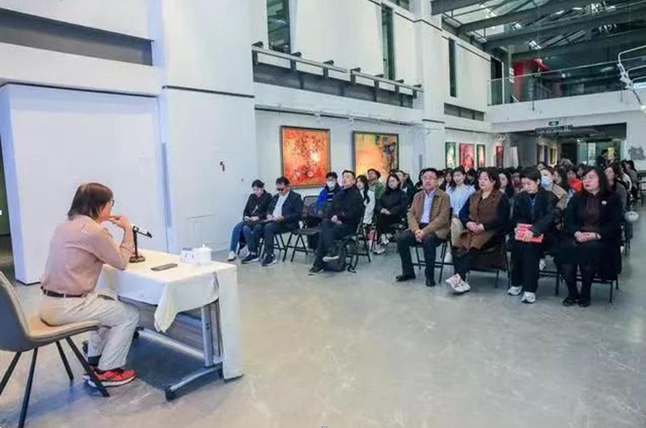 作家王松在蘭州文創產業園區授課