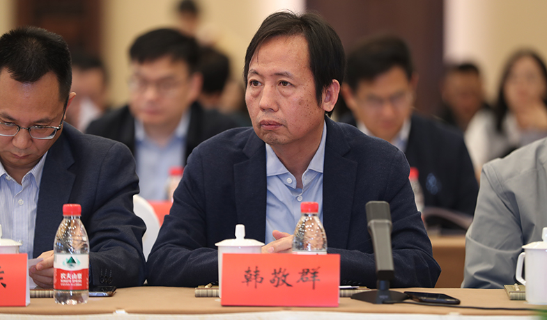 獲獎作品出版社代表韓敬群發言