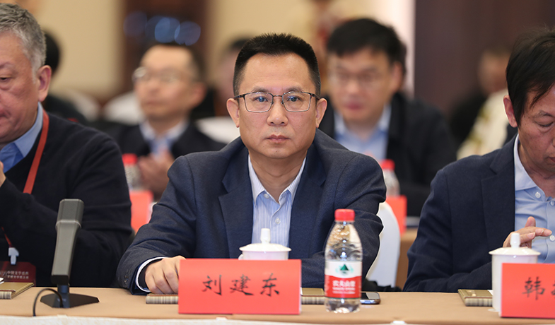 評委代表劉建東發言