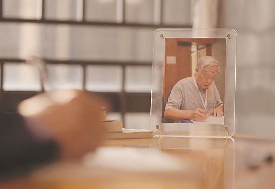 紀錄片展現了科幻作家王晉康的諸多作品，探討科幻與科技哲思的關系