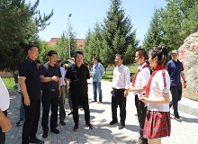 兵團可克達拉2022年7月17日，中國作家“深入生活、扎根人民”新時代文學實踐點在第四師可克達拉市掛牌。[詳細]