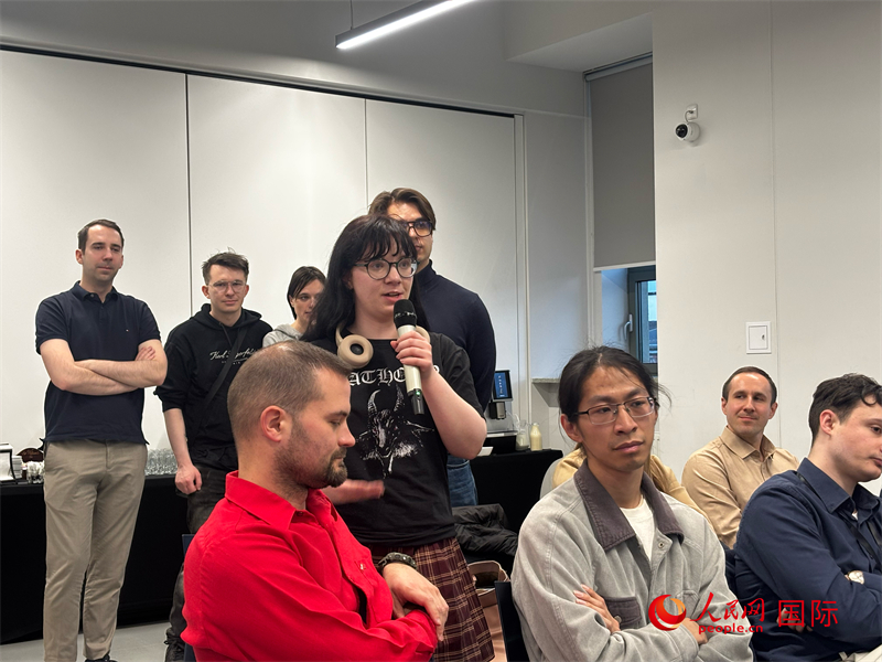 現場讀者提問。人民網記者 禹麗敏攝